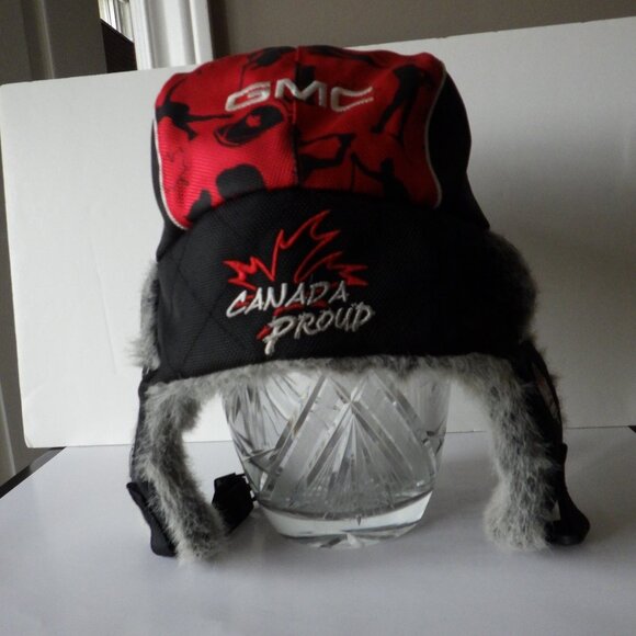 Choko Trapper Hat Canada Proud Hockey Ear Flaps Winter One Size Adults Black Red - Picture 3 of 11